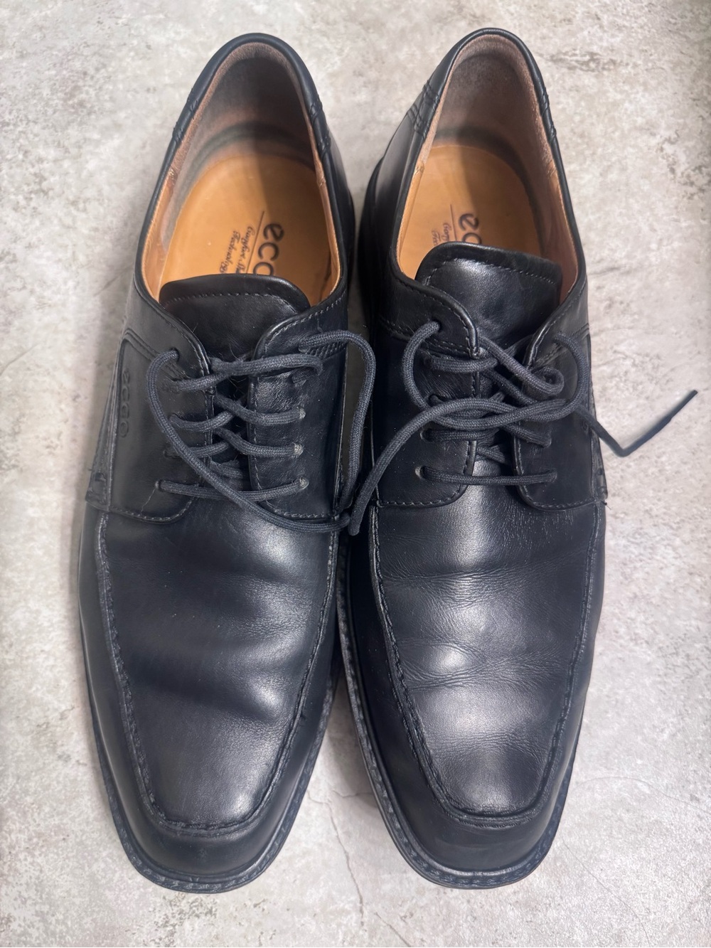 Ecco Black Leather Lace-Up Derbys for Men